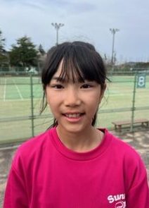 足立　亜音 ANNE ADACHI